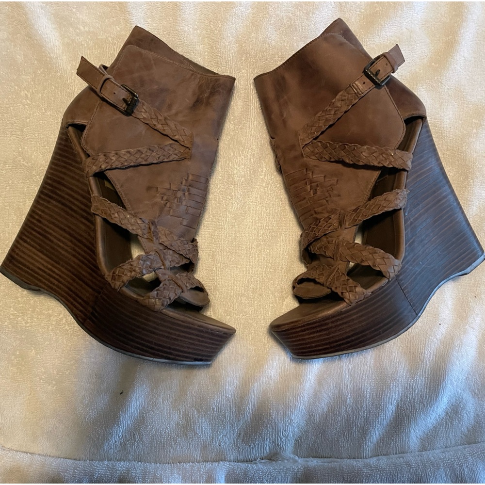 Mia Limited Edition Black Wedge SZ 10 Women Pre-Owned!